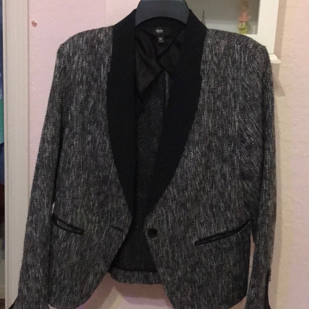 Jacket very sparkly silver glittery threading